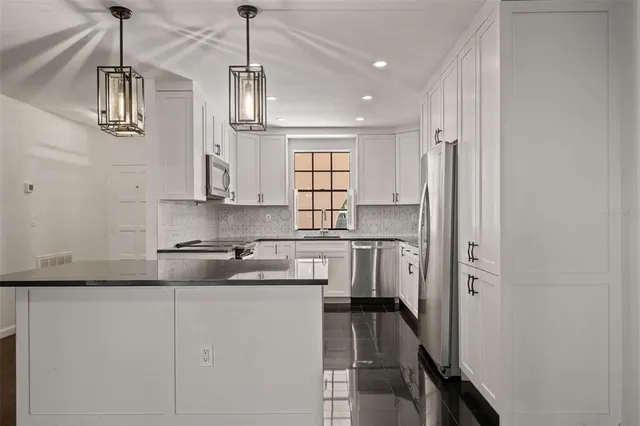 $1,495,000 | 106 South Interlachen Avenue, Unit 118, Winter Park, FL 32789