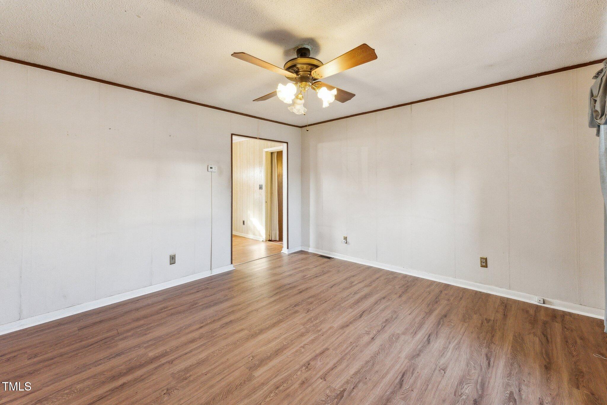 3115 Legion Road Hope Mills, NC 28348 - Photo 5 of 26 Living Room