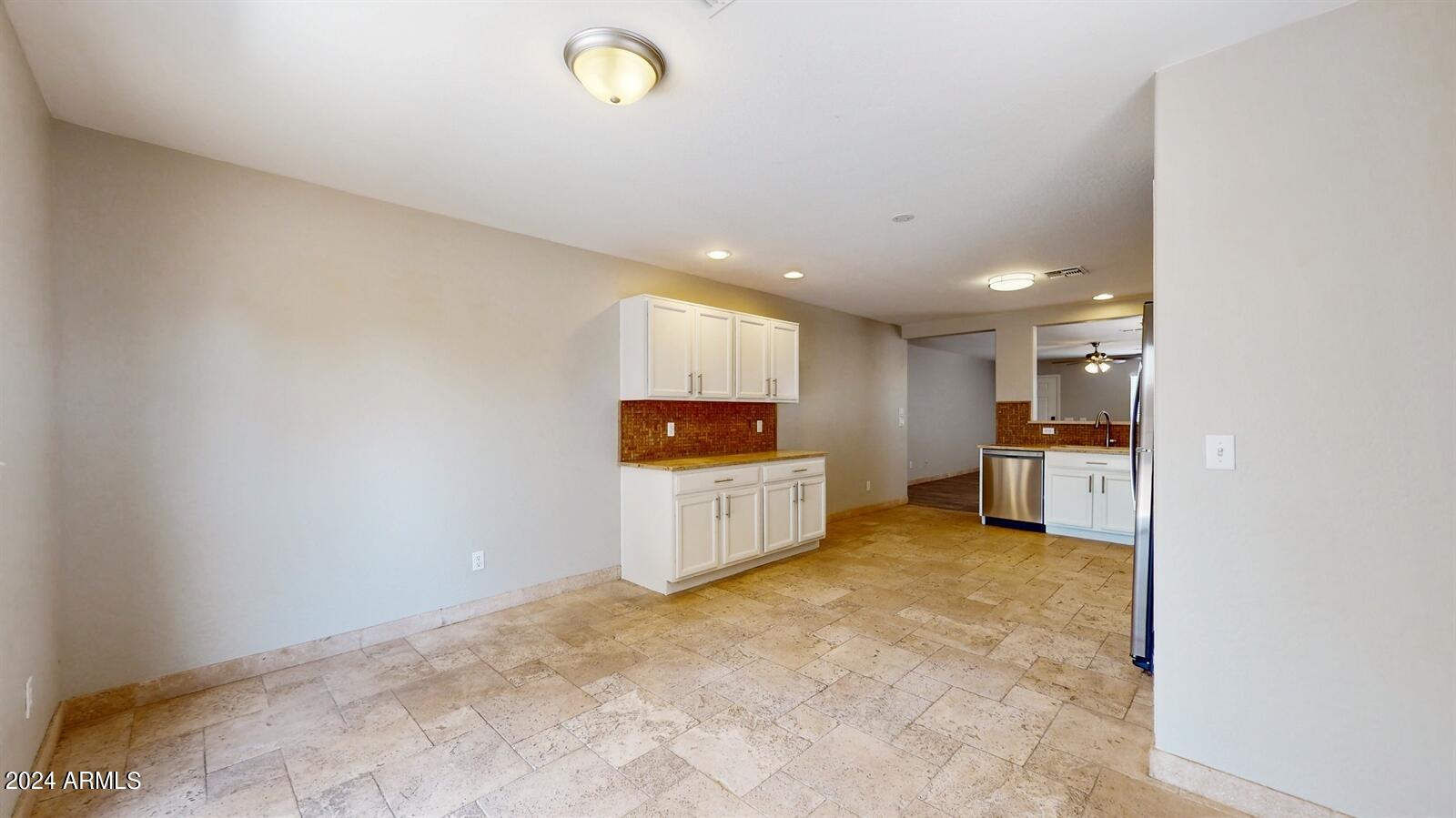 16209 West Hearn Road Surprise, AZ 85379 - Photo 10 of 26 10_16209WHearnRd_2010_Large