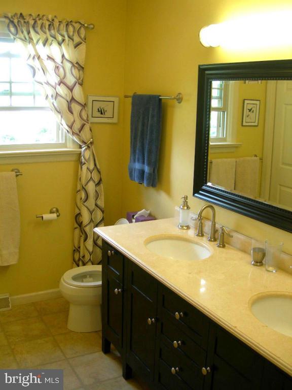 116 Chelsea Loop Lancaster, PA 17602 - Photo 15 of 29 Gallery Image 15