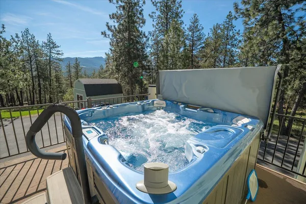 $1,200,000 | 2712 North Chase Road, Liberty Lake, WA 99019