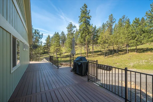$1,200,000 | 2712 North Chase Road, Liberty Lake, WA 99019