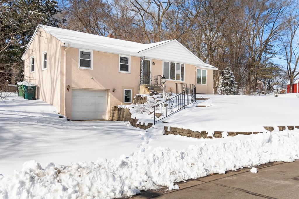 303 Roma Avenue West Roseville, MN 55113 - Photo 25 of 36