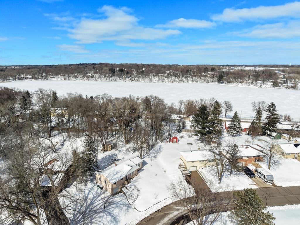 303 Roma Avenue West Roseville, MN 55113 - Photo 30 of 36