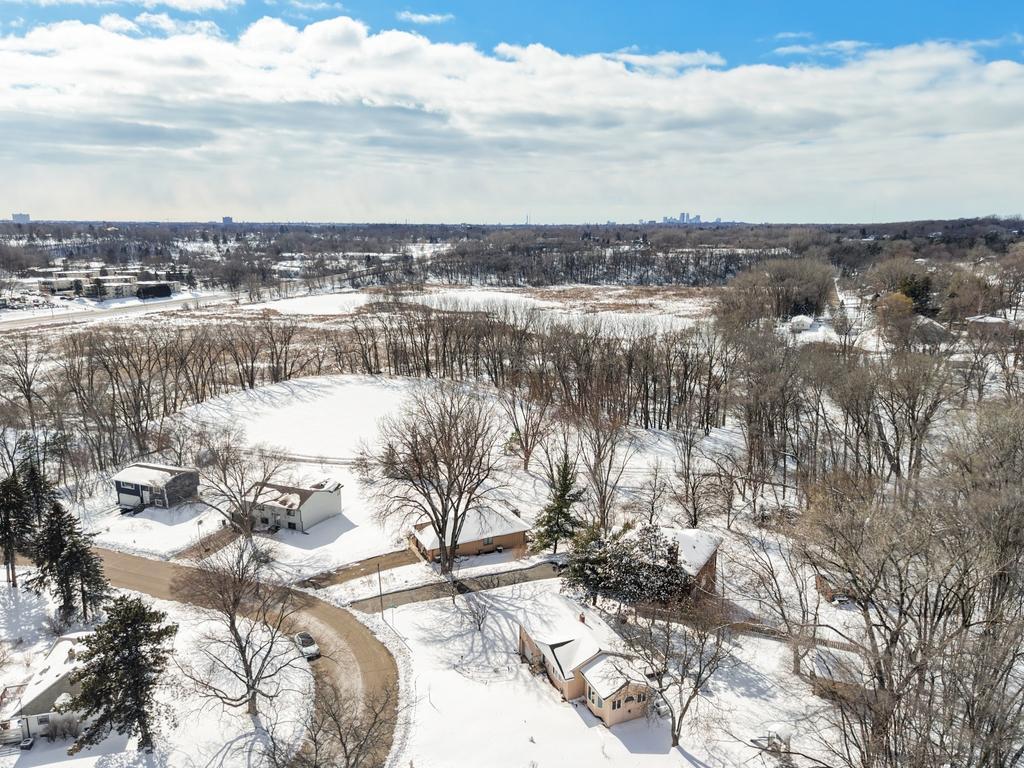 303 Roma Avenue West Roseville, MN 55113 - Photo 32 of 36