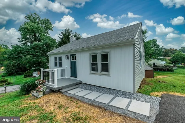 $340,000 | 3804 Greenwood Avenue, Upper Chichester, PA 19061