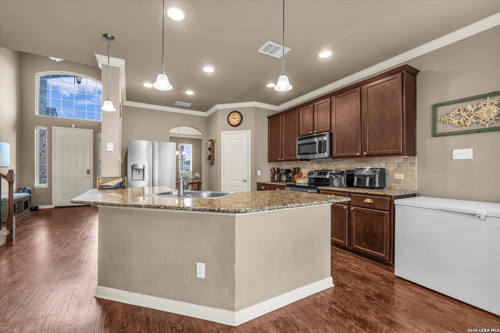 10828 Aurora Drive Waco, TX 76708 - Photo 9 of 29