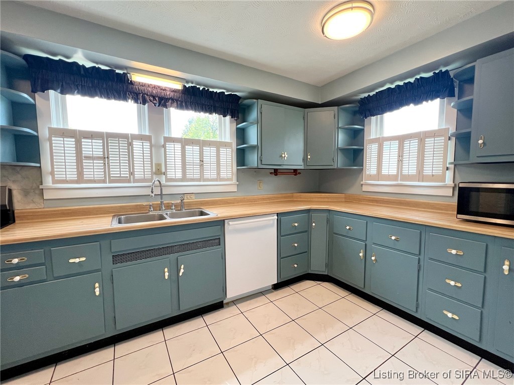 111 North Main Cross Street Hanover, IN 47243 - Photo 2 of 34