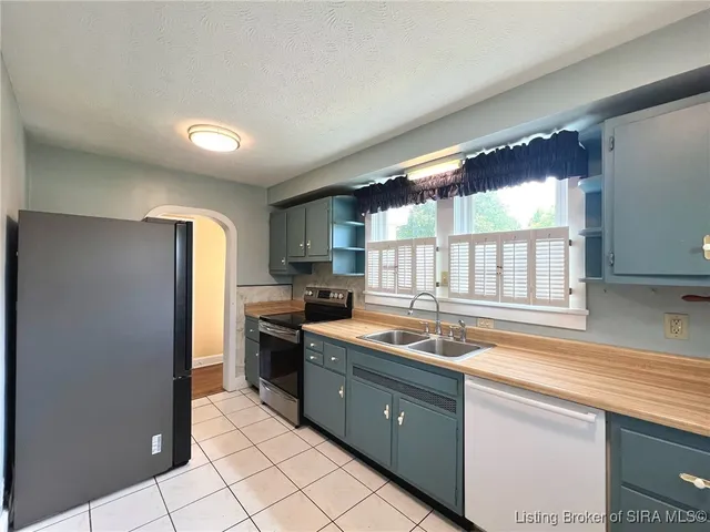 $249,999 | 111 North Main Cross Street, Hanover, IN 47243