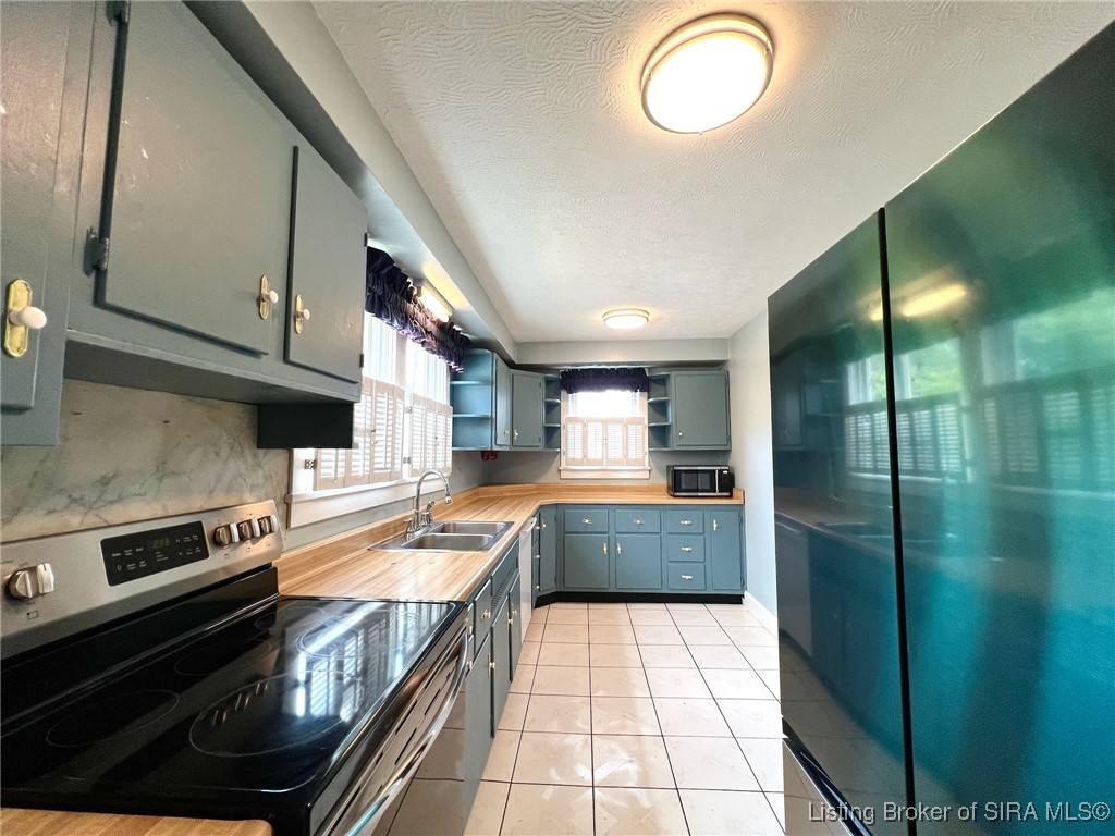 111 North Main Cross Street Hanover, IN 47243 - Photo 4 of 34