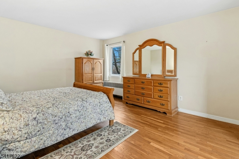 57 Troy Drive Springfield, NJ 07081 - Photo 14 of 16