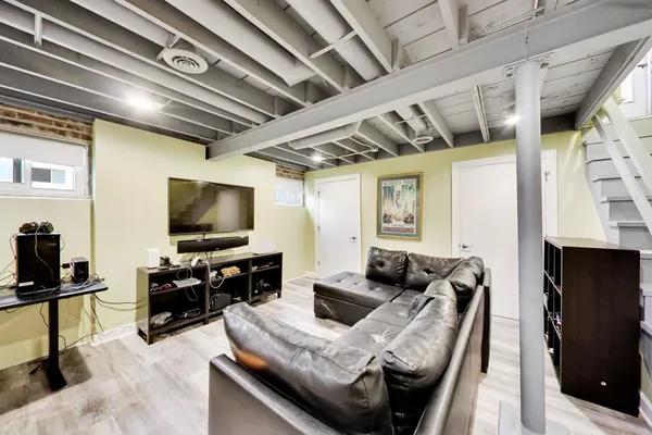$430,000 | 5117 North Newland Avenue, Chicago, IL 60656