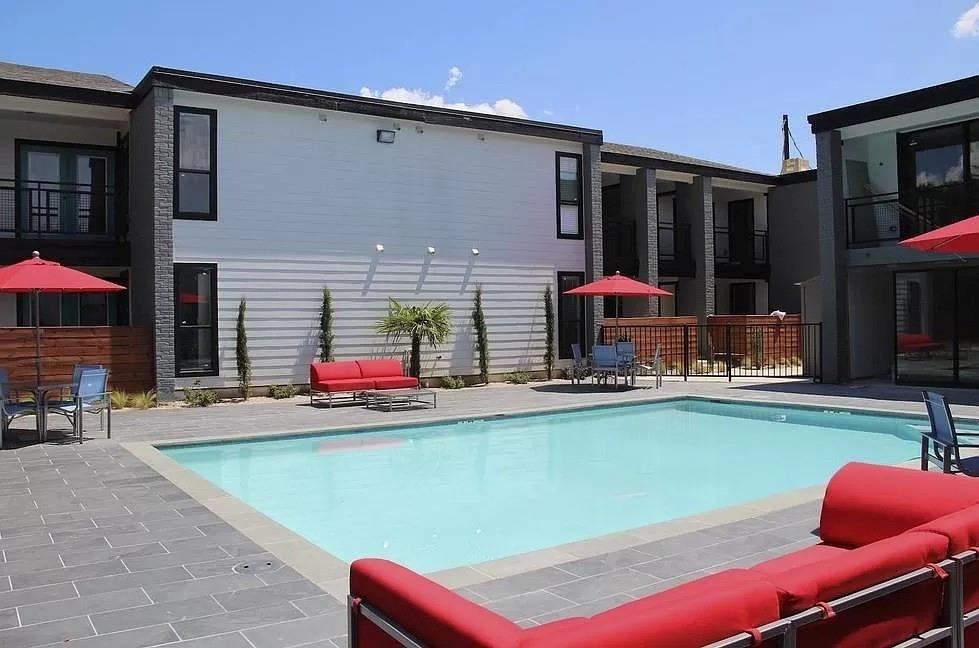1925 Moser Avenue, Unit S1 Dallas, TX 75206 - Photo 13 of 21 a swimming pool with outdoor seating and yard