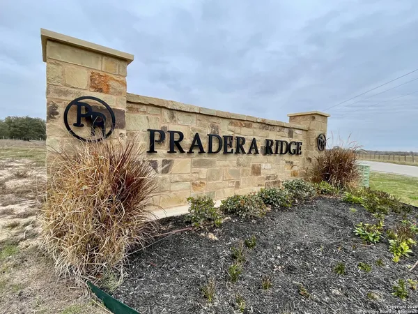 $79,900 | 132 Pradera Rdg Drive, Floresville, TX 78114