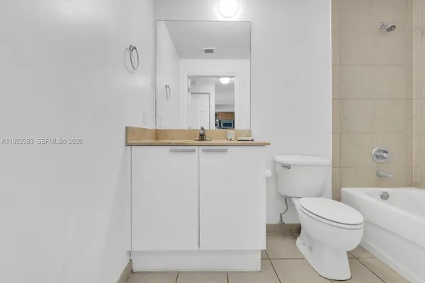 $2,800 | 140 South Dixie Highway, Unit 403, Hollywood, FL 33020