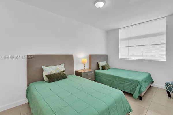 $2,800 | 140 South Dixie Highway, Unit 403, Hollywood, FL 33020