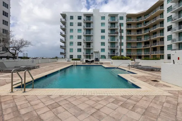 $2,800 | 140 South Dixie Highway, Unit 403, Hollywood, FL 33020