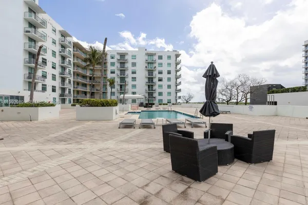 $2,800 | 140 South Dixie Highway, Unit 403, Hollywood, FL 33020
