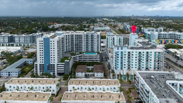 $2,800 | 140 South Dixie Highway, Unit 403, Hollywood, FL 33020