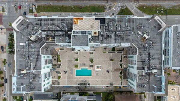 $2,800 | 140 South Dixie Highway, Unit 403, Hollywood, FL 33020