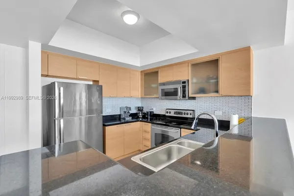 $2,800 | 140 South Dixie Highway, Unit 403, Hollywood, FL 33020