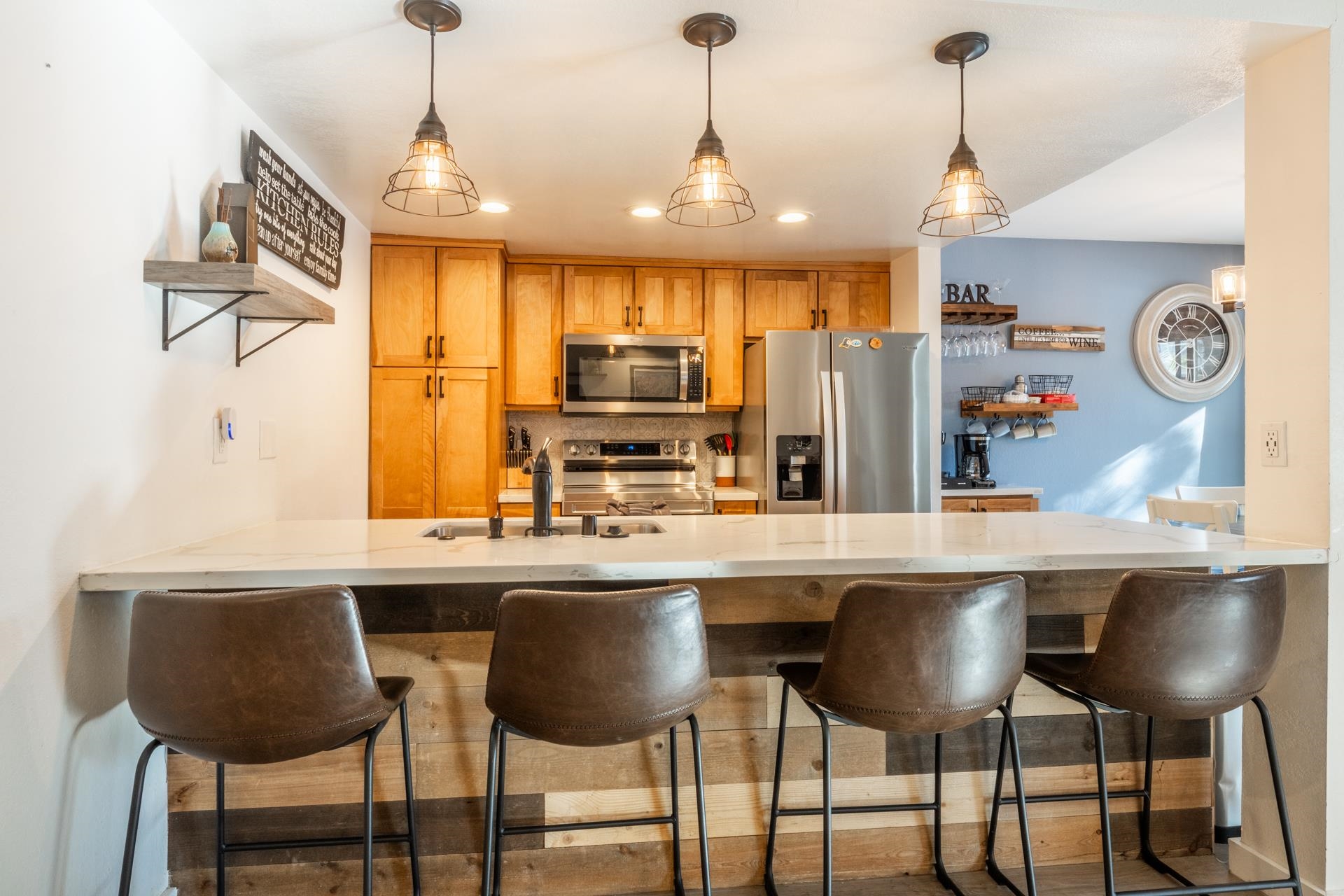 152 Viewpoint Road, Unit 125 Mammoth Lakes, CA 93546 - Photo 4 of 60