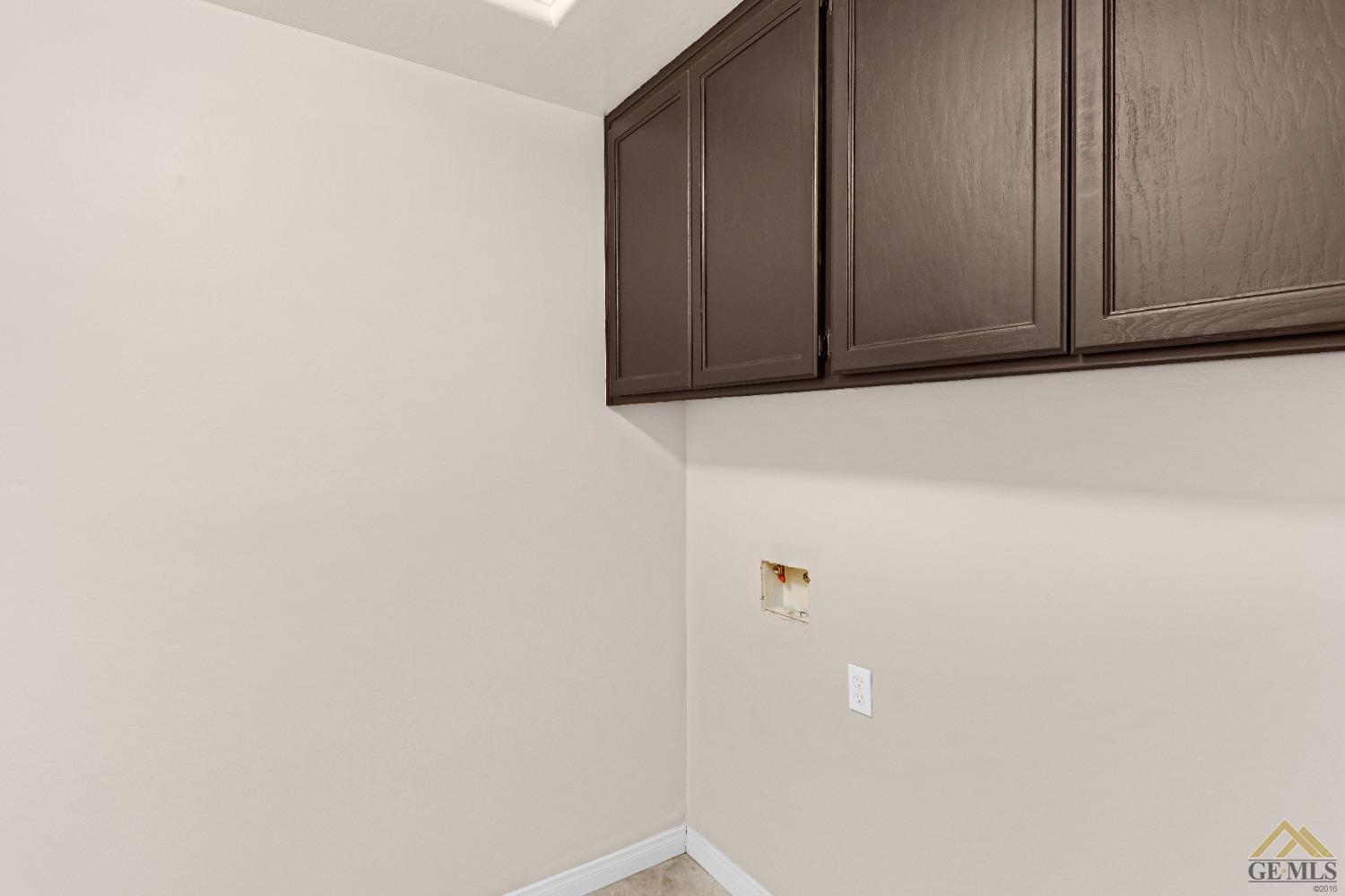 Undisclosed Address Bakersfield, CA 93312 - Photo 18 of 31 a view of door