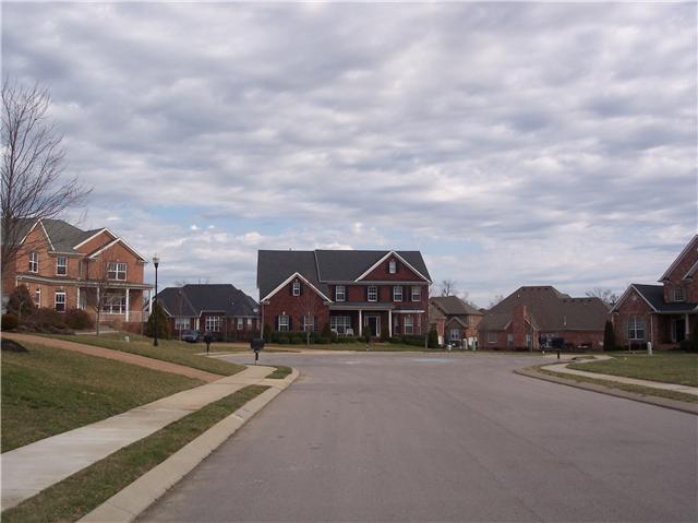 5013 Paddy Trace Spring Hill, TN 37174 - Photo 3 of 14 KIDS CAN PLAY IN THE CULDESAC!