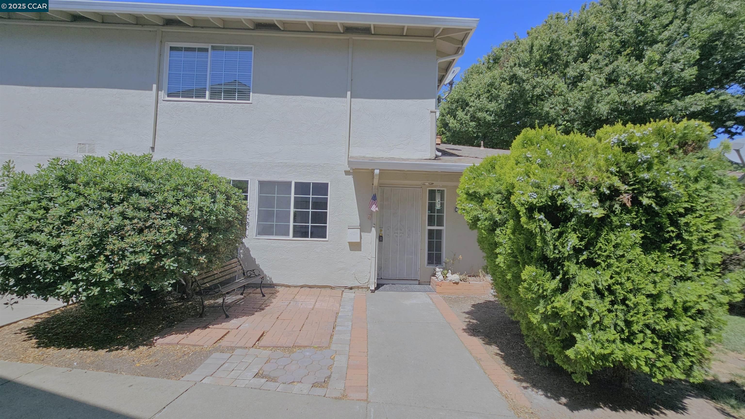 1446 Del Rio Circle, Unit C Concord, CA 94518 - Photo 2 of 20