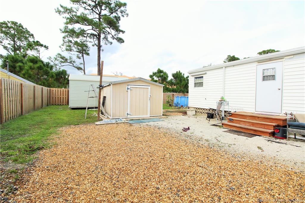 2195 Southwest University Street Stuart, FL 34997 - Photo 11 of 13 Gallery Image 11