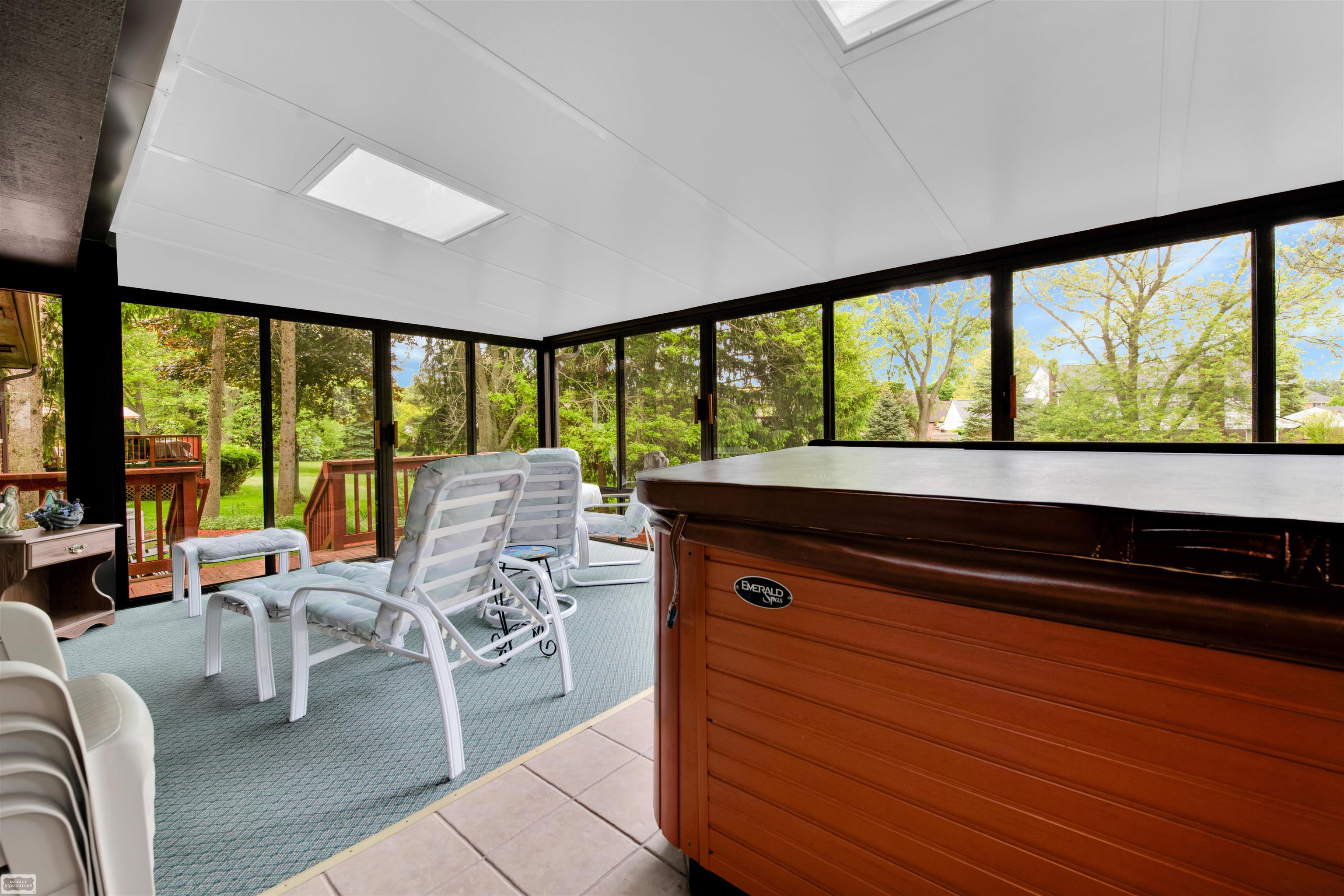 2401 Chalet Drive Rochester Hills, MI 48309 - Photo 18 of 45