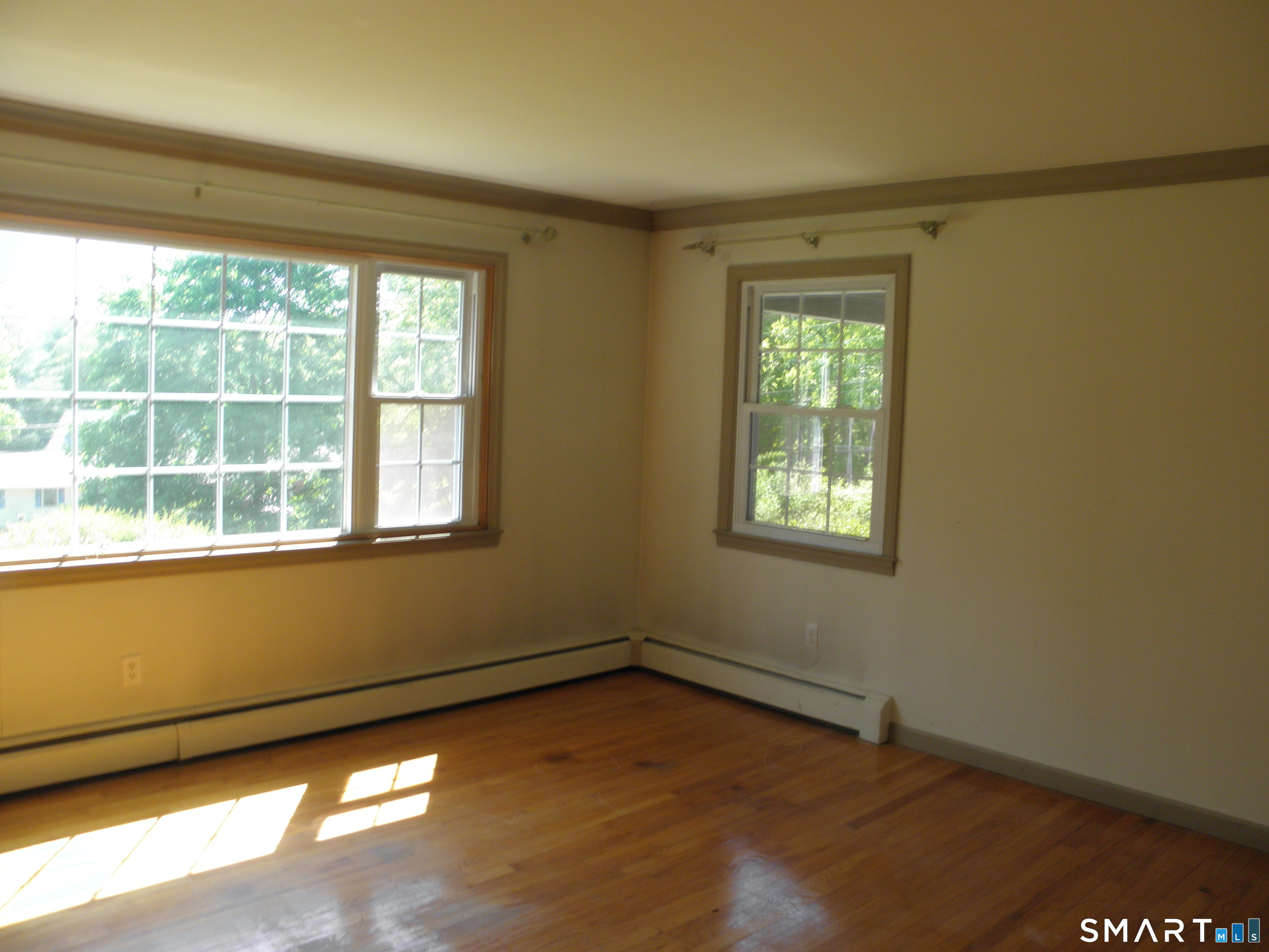 323 Jones Hollow Road Marlborough, CT 06447 - Photo 8 of 18