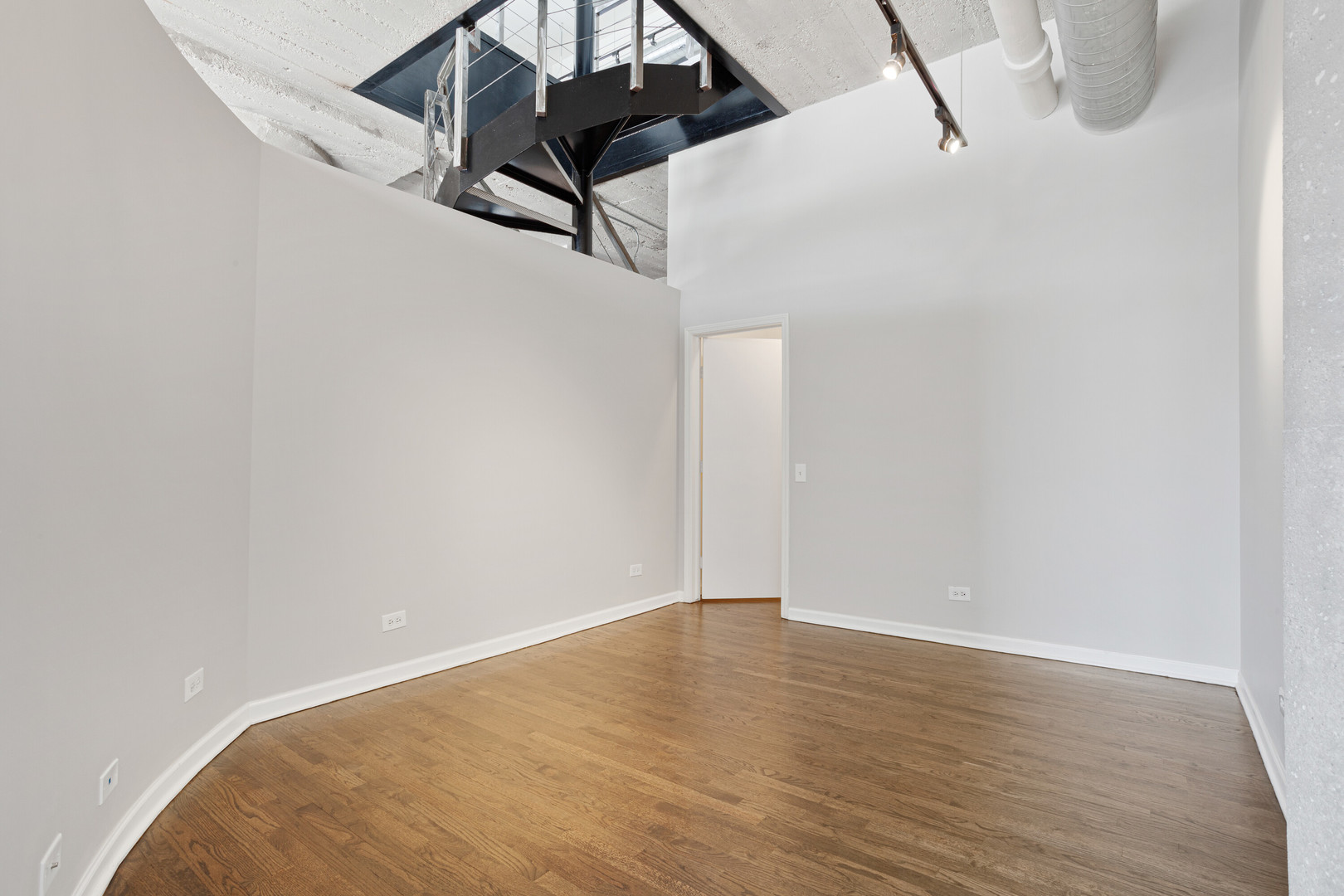 17 North Loomis Street, Unit 4H Chicago, IL 60607 - Photo 11 of 23