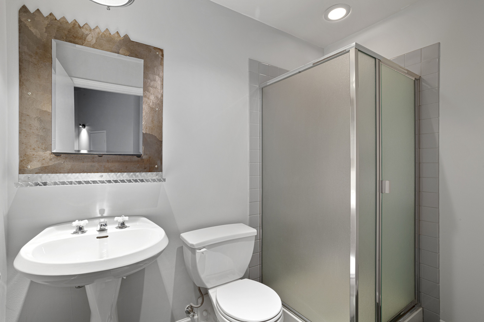 17 North Loomis Street, Unit 4H Chicago, IL 60607 - Photo 10 of 23