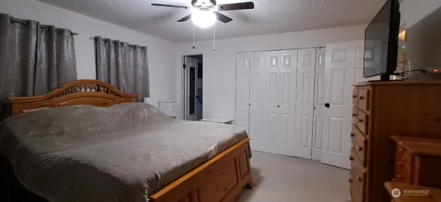 a view of workspace with windows