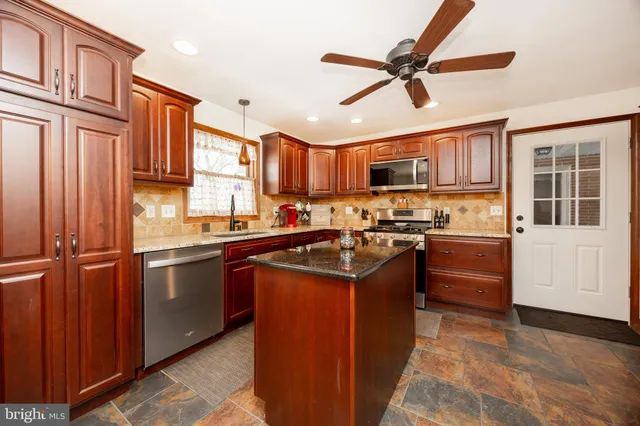 $424,900 | 3284 Friedensburg Road, Oley, PA 19547