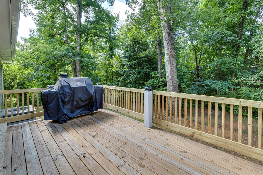 4030 Creekside Drive Seneca, SC 29672 - Photo 32 of 35