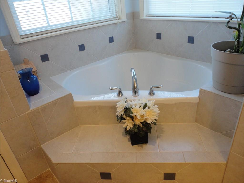 6230 Hunting Lodge Road Climax, NC 27233 - Photo 8 of 18 Master Bath Garden Tub