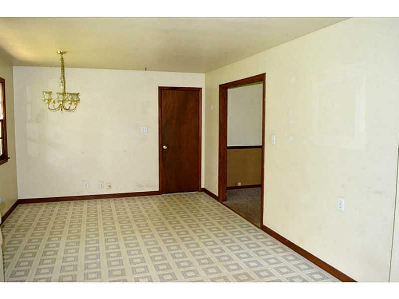 6943 Todd Road Avon, IN 46123 - Photo 6 of 7 Gallery Image 6