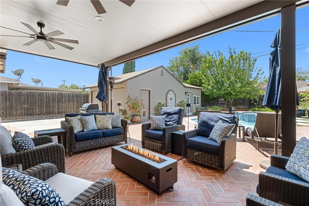 5545 Tower Riverside, CA 92506 - Photo 51 of 70