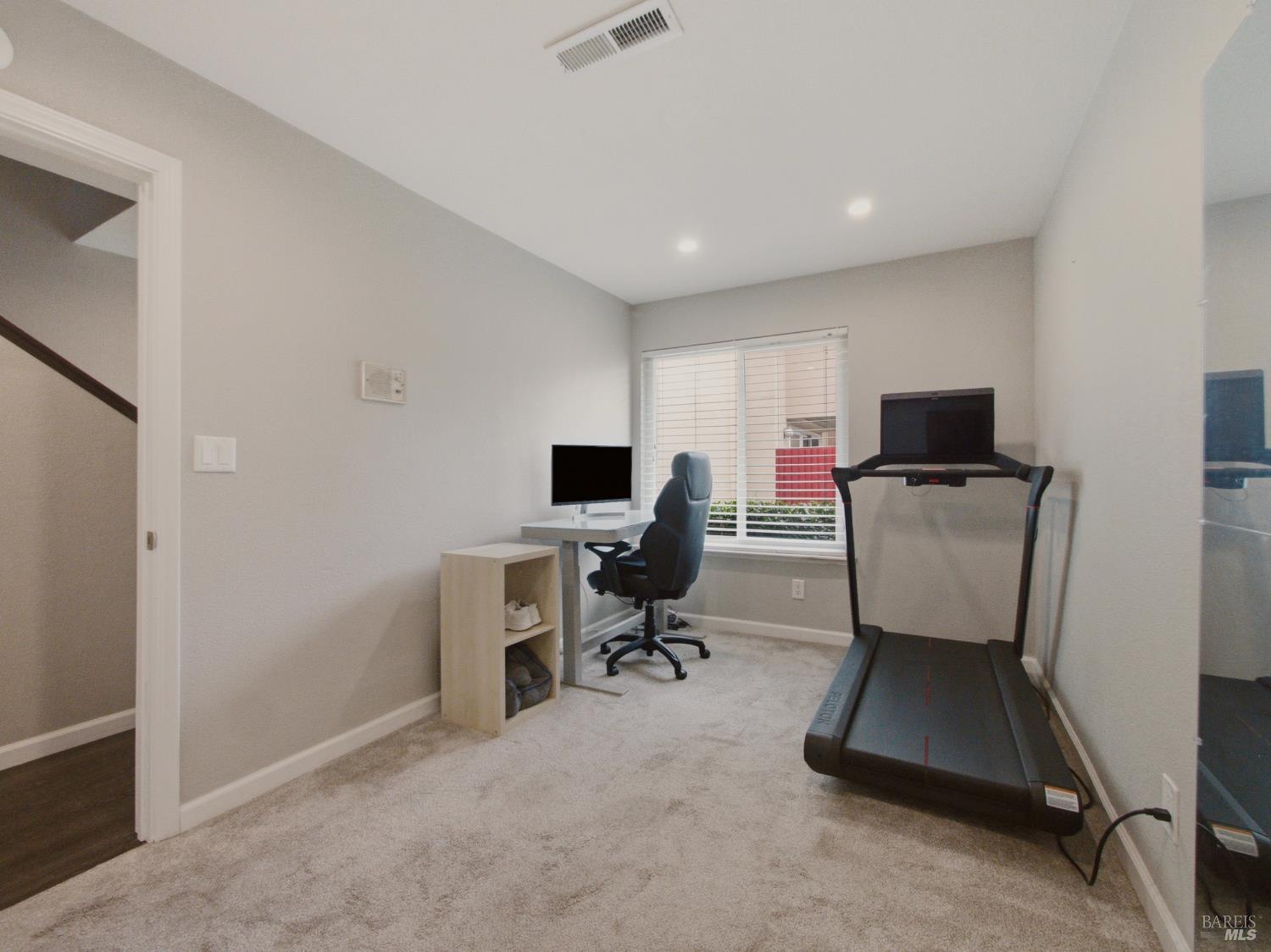 2984 Yulupa Avenue Santa Rosa, CA 95405 - Photo 14 of 28