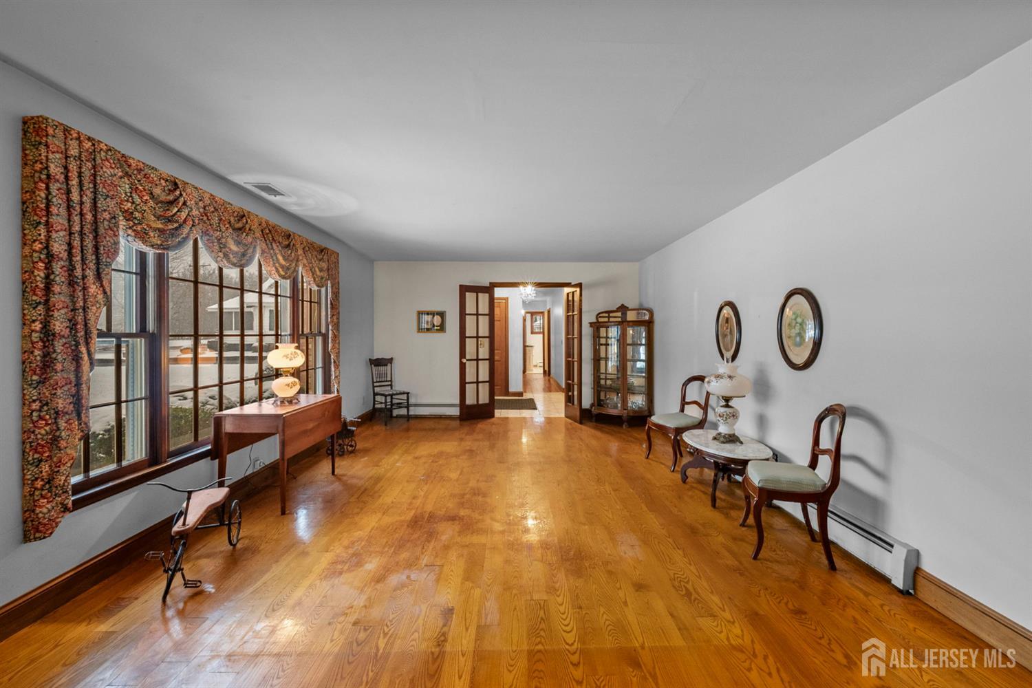 402 Main Street Manalapan, NJ 07726 - Photo 19 of 43