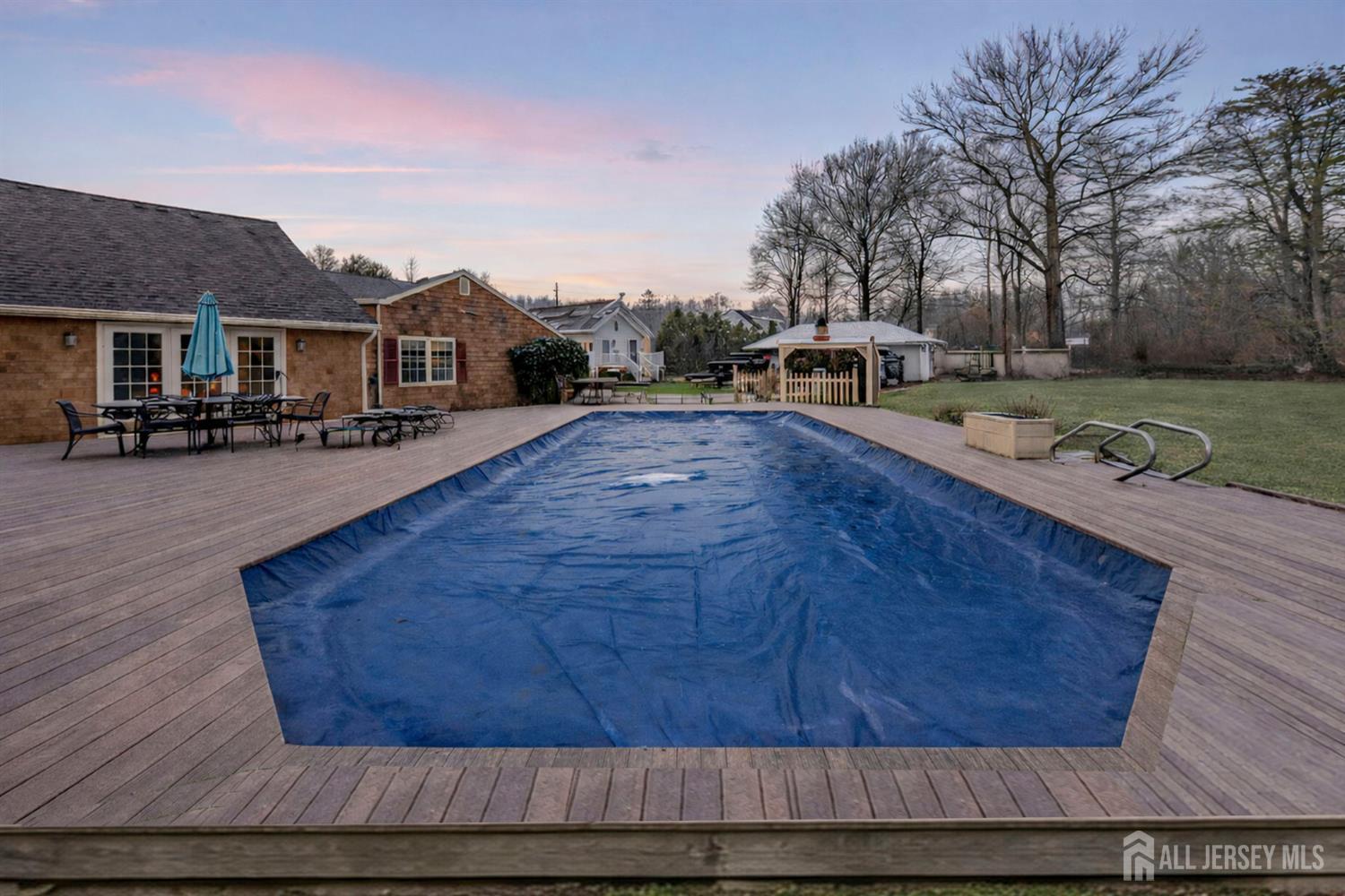 402 Main Street Manalapan, NJ 07726 - Photo 4 of 43