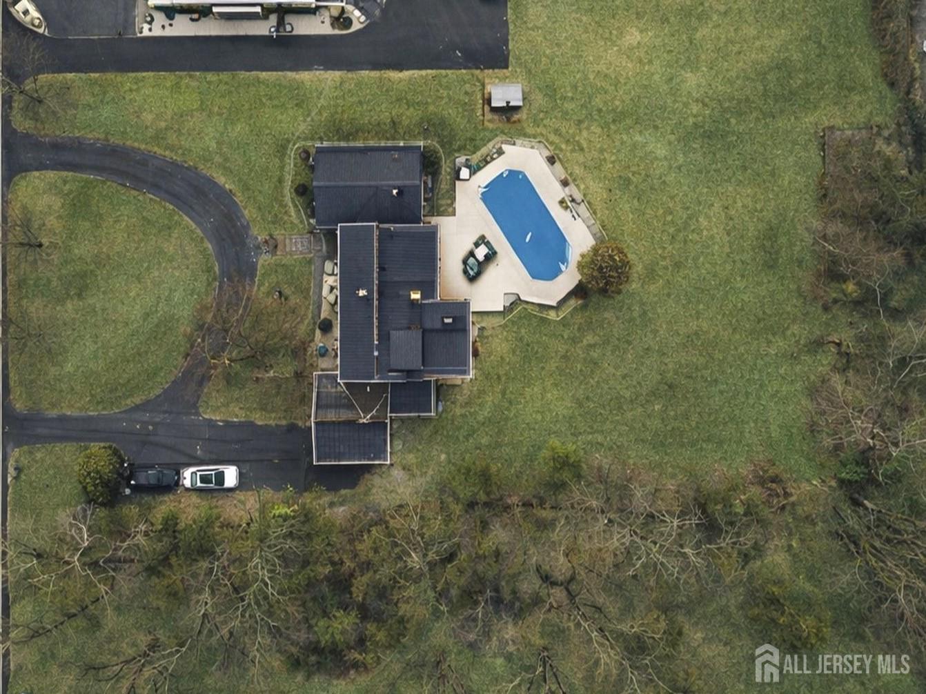 402 Main Street Manalapan, NJ 07726 - Photo 7 of 43