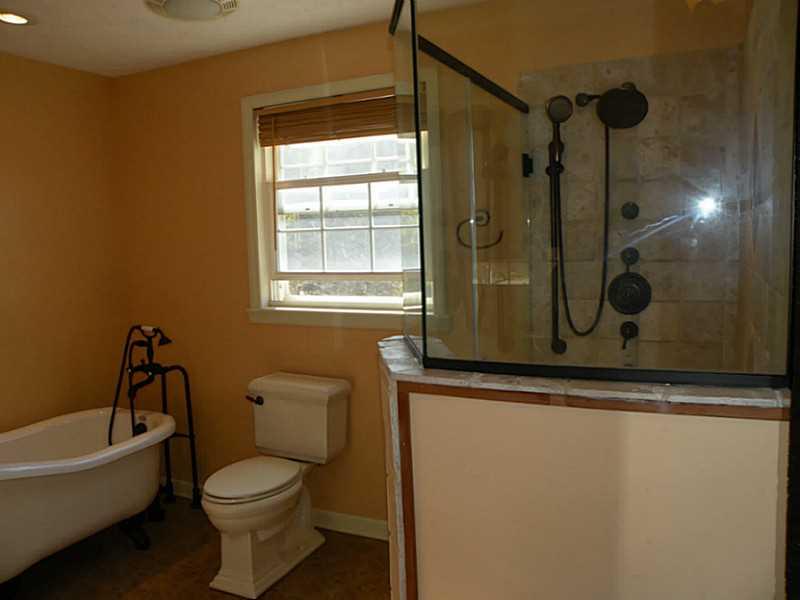 409 McCombs Road Venetia, PA 15367 - Photo 12 of 22 Master Bath/Spa. 409 McCombs Road Master Bath