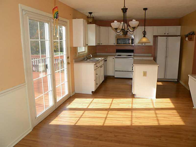 409 McCombs Road Venetia, PA 15367 - Photo 6 of 22 Kitchen. 409 McCombs Road Kitchen