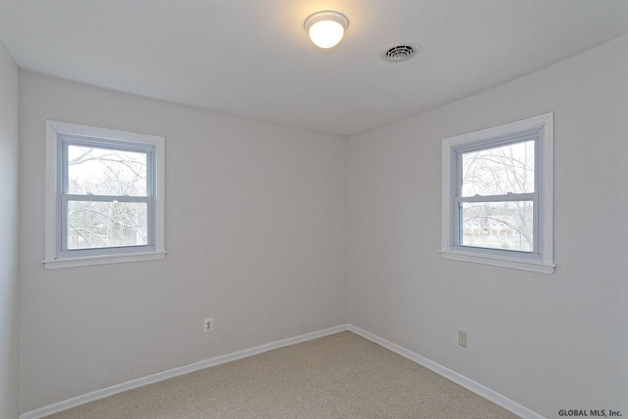 1099 Raymond Road Malta, NY 12020 - Photo 18 of 25 Photo 18