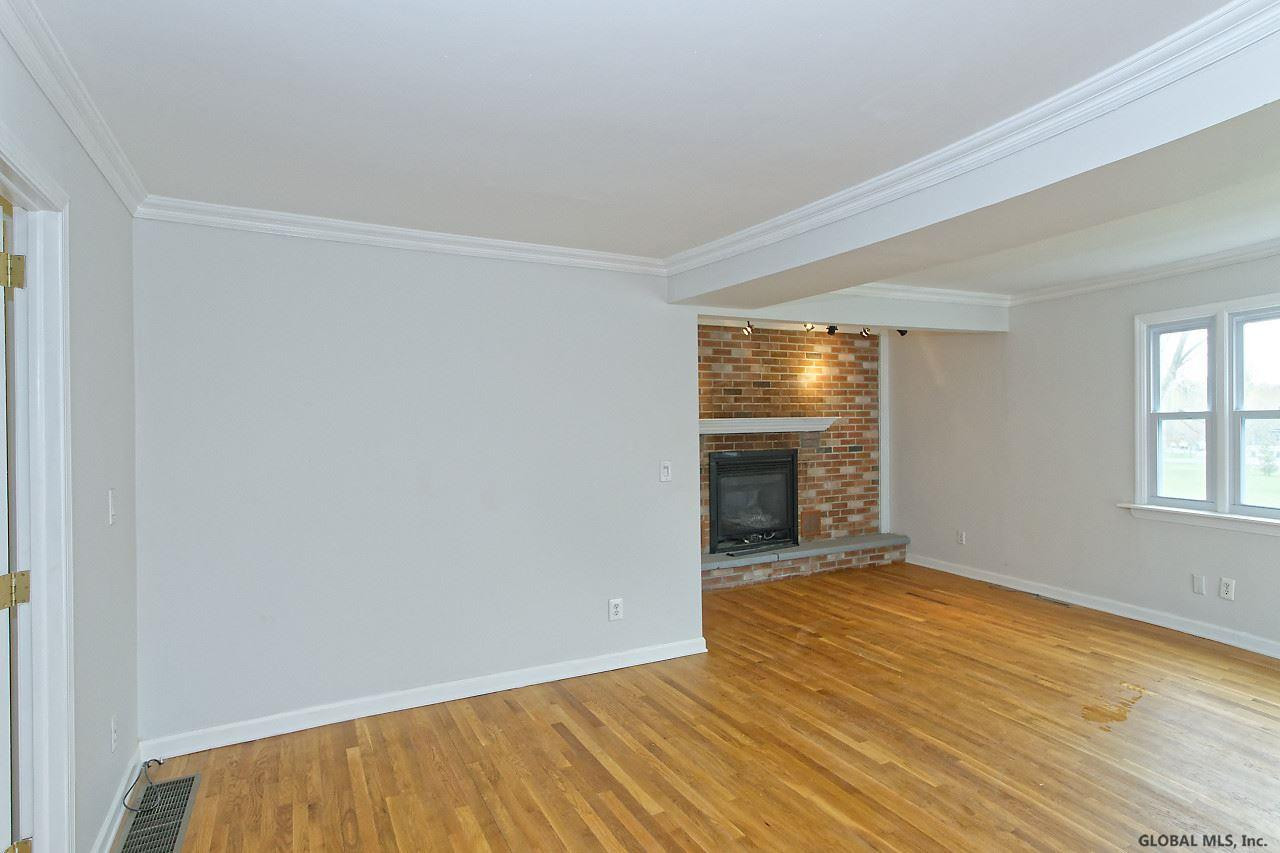 1099 Raymond Road Malta, NY 12020 - Photo 8 of 25 Photo 8