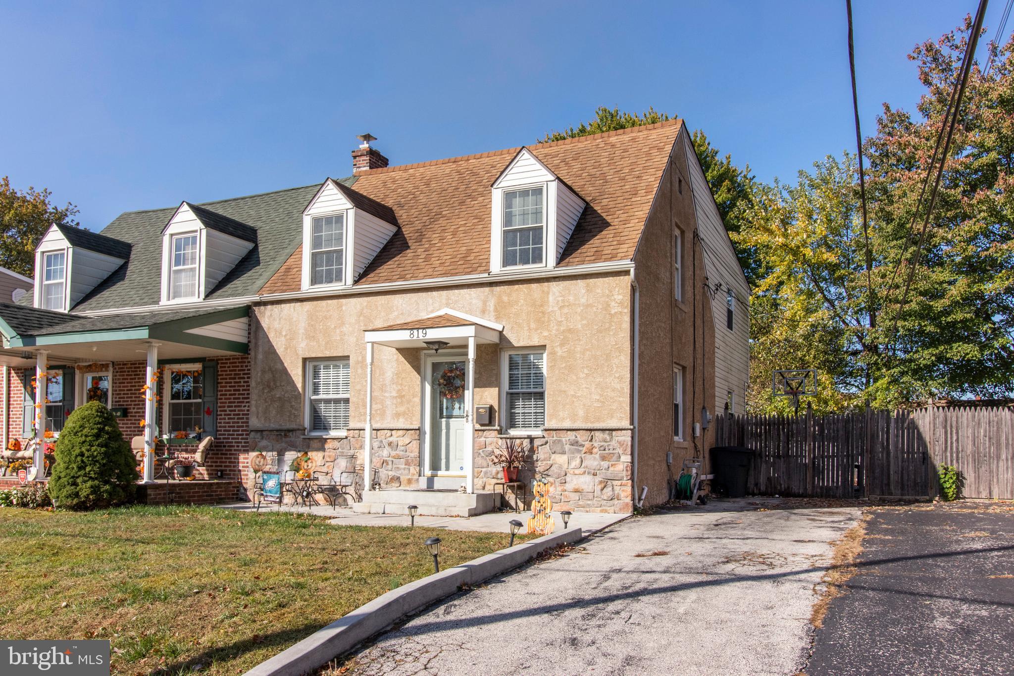 819 Fairview Road Swarthmore, PA 19081 - Photo 2 of 35