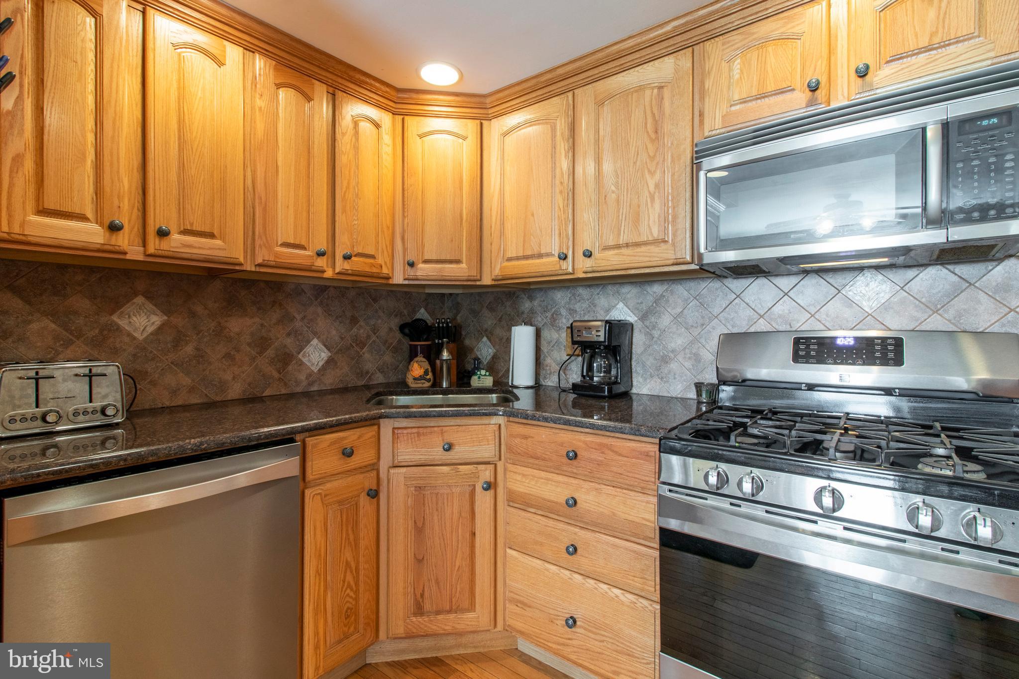 819 Fairview Road Swarthmore, PA 19081 - Photo 13 of 35